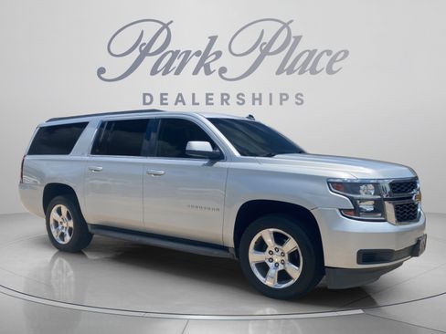 Used 2015 Chevrolet Suburban LT w/ Max Trailering Package RWD image 8
