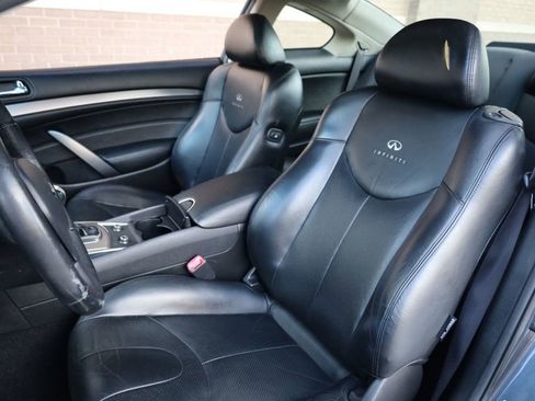 Used 2011 INFINITI G37 Journey w/ Premium Pkg image 10