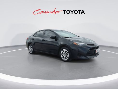 Used 2019 Toyota Corolla LE FWD image 2
