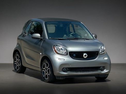Used 2019 smart fortwo electric drive RWD image 1