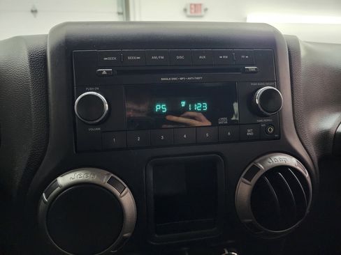 Used 2012 Jeep Wrangler Unlimited Sport image 36