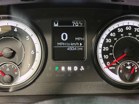 Used 2017 RAM 1500 Express RWD image 76