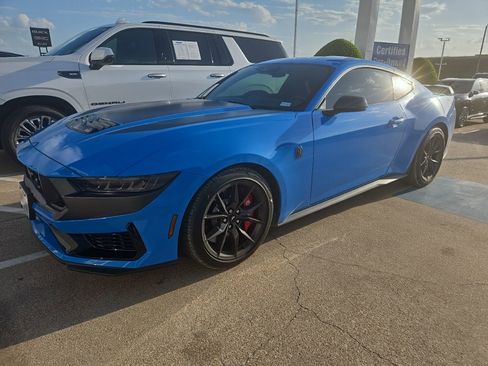 Used 2025 Ford Mustang Dark Horse image 1