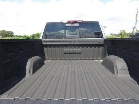 Used 2026 GMC Sierra 1500 AT4 w/ AT4 Premium Package AWD/4WD image 12