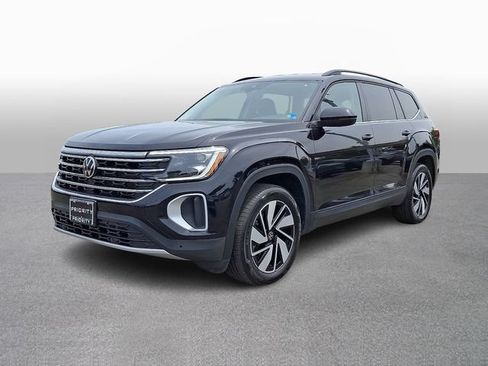 Used 2026 Volkswagen Atlas SE AWD/4WD image 1