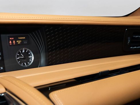 Used 2021 Lexus LC 500 Coupe w/ Performance Package RWD image 33