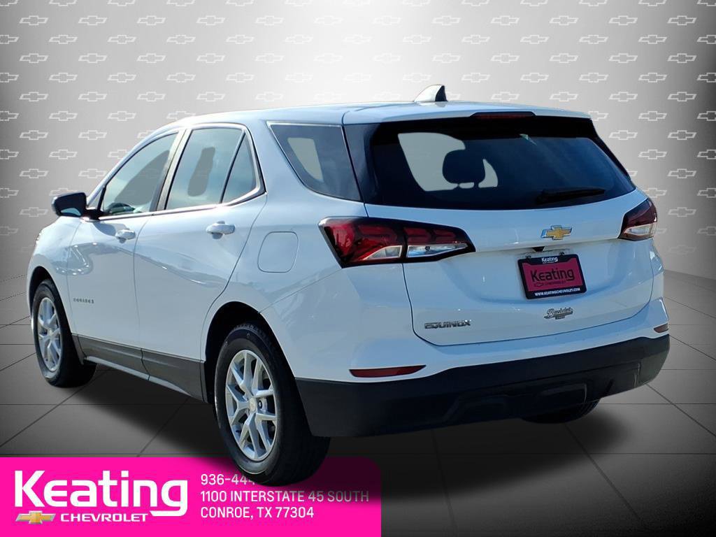 Used 2022 Chevrolet Equinox LS w/ LPO, Floor Liner Package FWD image 2