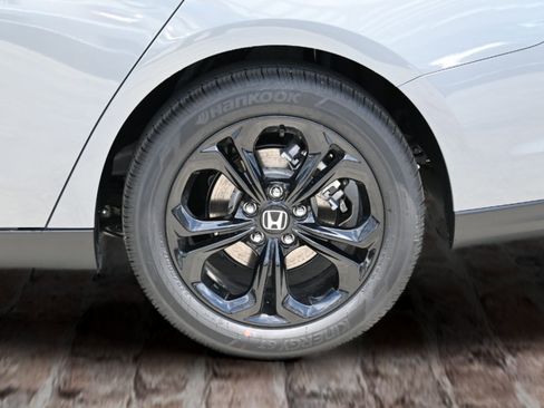 New 2025 Honda Accord SE image 34