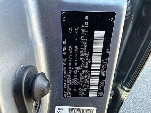 Used 2021 Toyota Highlander Platinum image 29