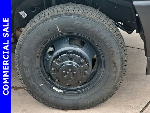 New 2025 RAM 3500 Tradesman image 39
