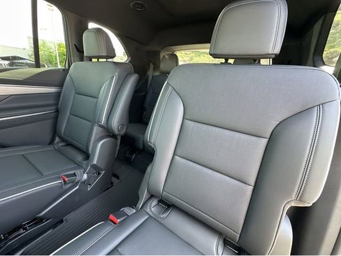 New 2026 Buick Enclave Preferred w/ Power Package image 9