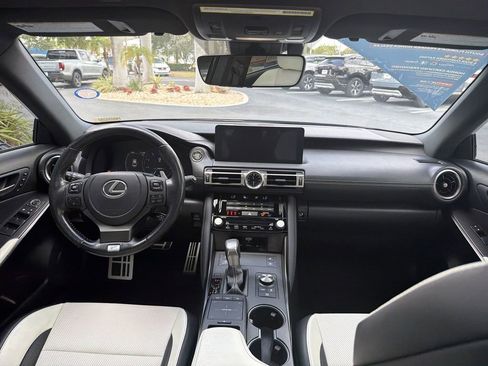 Used 2022 Lexus IS 350 F Sport RWD image 10