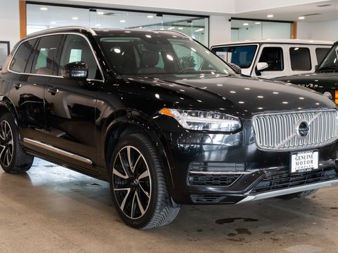 Used 2019 Volvo XC90 T8 Inscription w/ Advanced Package image 3