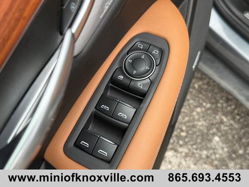 Used 2022 Cadillac XT5 Premium Luxury image 12