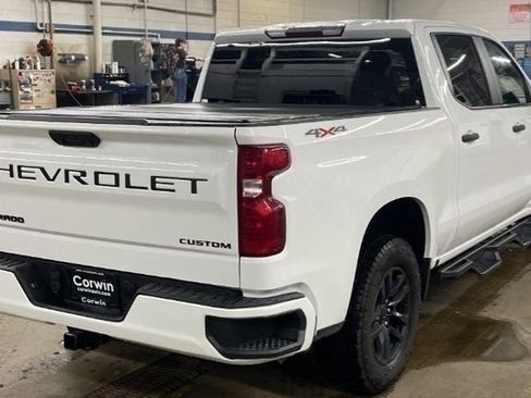 Used 2023 Chevrolet Silverado 1500 Custom image 5
