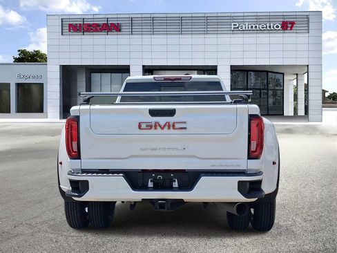 Used 2023 GMC Sierra 3500 Denali AWD/4WD image 5