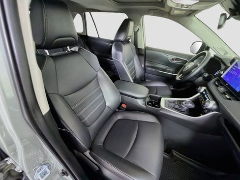 Used 2023 Toyota RAV4 XLE Premium AWD/4WD image 32