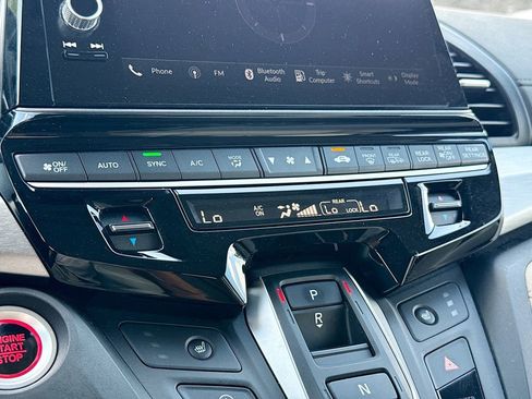 Used 2025 Honda Odyssey EX-L image 36