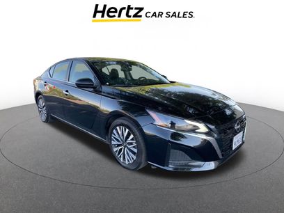 Used 2024 Nissan Altima 2.5 SV