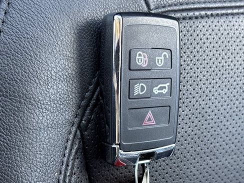 Used 2023 Land Rover Defender 90 S AWD/4WD image 25