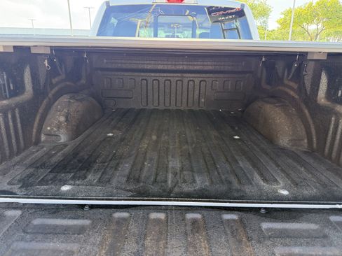 Used 2017 Ford F150 Lariat image 31