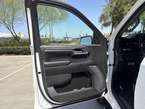 Used 2023 Chevrolet Silverado 1500 LTZ w/ LTZ Convenience Package II AWD/4WD image 19