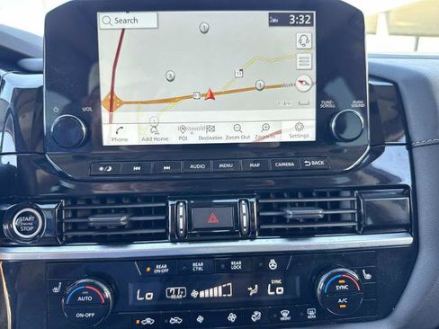 Used 2023 Nissan Pathfinder SL w/ SL Premium Package FWD image 26