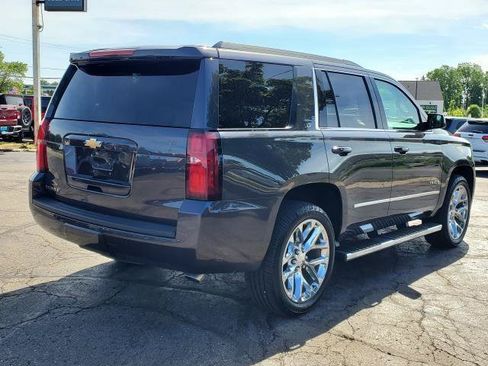 Used 2017 Chevrolet Tahoe LT w/ LT Signature Package AWD/4WD image 3