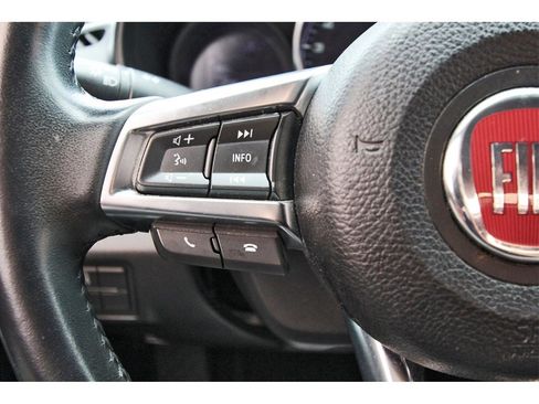 Used 2018 FIAT 124 Spider Classica image 11