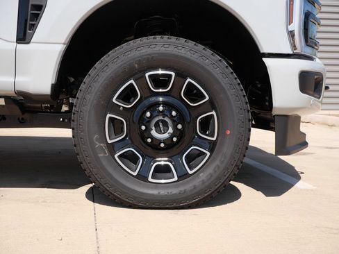 New 2026 Ford F350 Platinum w/ FX4 Off-Road Package AWD/4WD image 7