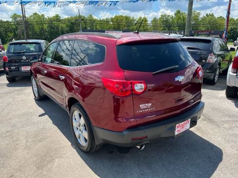 Used 2011 Chevrolet Traverse LTZ image 4