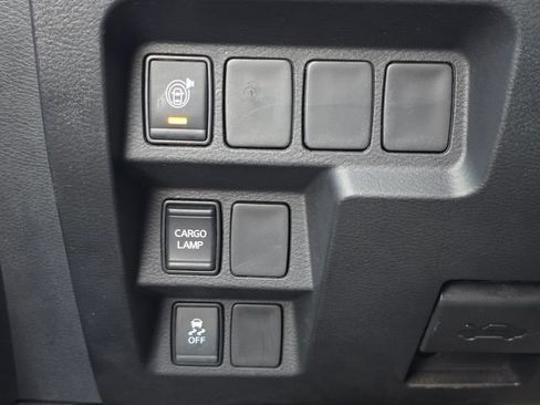 Certified 2023 Nissan Frontier SV w/ Midnight Edition Package RWD image 28