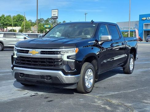 Used 2025 Chevrolet Silverado 1500 LT AWD/4WD image 1
