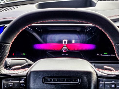 Used 2024 Dodge Charger Daytona Scat Pack w/ Plus Group image 18