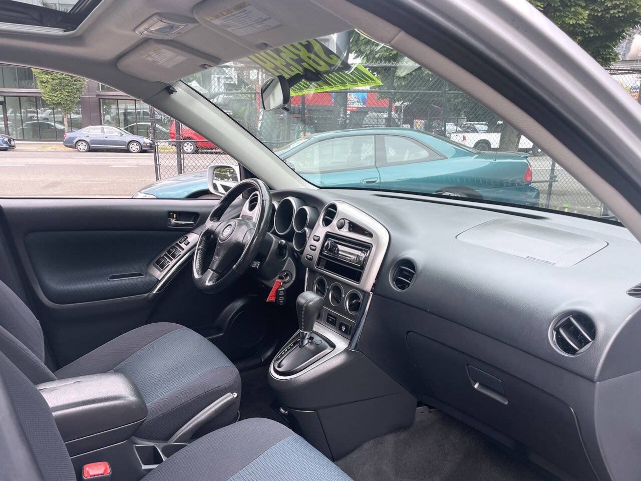 Used 2005 Toyota Matrix XR FWD image 17