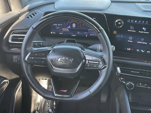 Used 2024 Chevrolet Traverse RS w/ LPO, Floor Liner Package AWD/4WD image 16