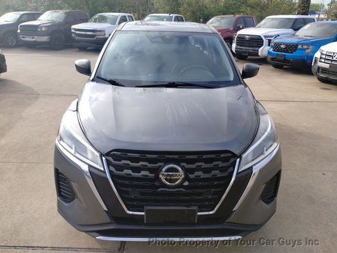 Used 2021 Nissan Kicks S image 15