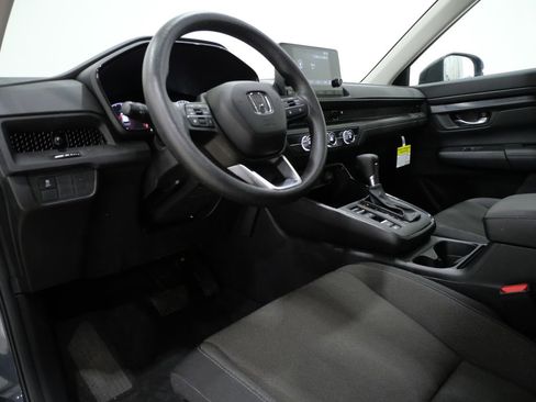 Used 2023 Honda CR-V LX image 11