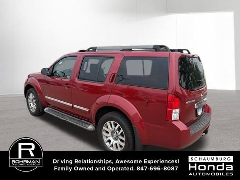 Used 2010 Nissan Pathfinder LE w/ Navigation Pkg AWD/4WD image 9