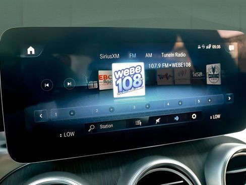 Used 2020 Mercedes-Benz GLC 300 4MATIC w/ Driver Assistance Package image 44