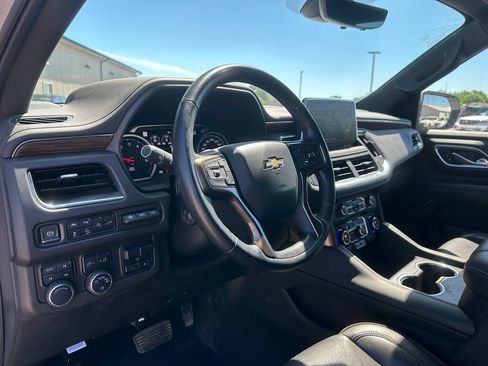 Used 2021 Chevrolet Tahoe High Country w/ Premium Package AWD/4WD image 12