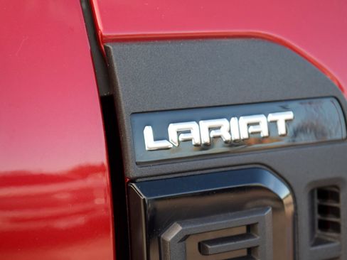 Used 2024 Ford F250 Lariat w/ Black Appearance Package AWD/4WD image 19