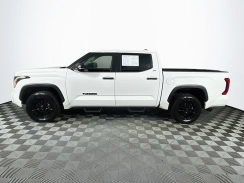 Used 2024 Toyota Tundra SR5 w/ SR5 Convenience Package AWD/4WD image 5