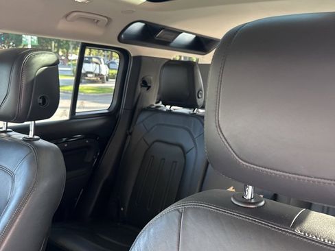 Used 2020 Land Rover Defender 110 HSE image 8