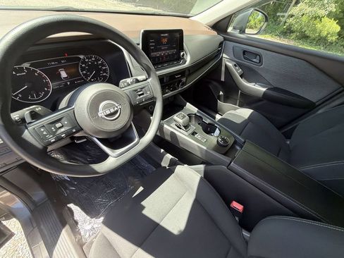 Used 2023 Nissan Rogue S AWD/4WD image 20
