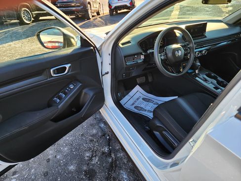Used 2024 Honda Civic LX image 17