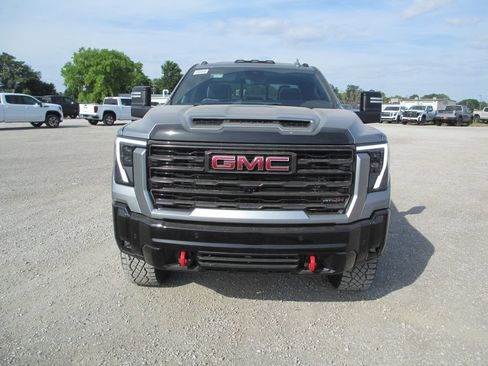 New 2026 GMC Sierra 2500 AT4X AWD/4WD image 12