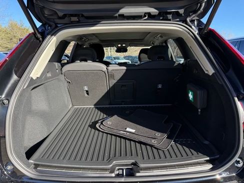 New 2026 Volvo XC60 B5 Plus w/ Protection Package Premier image 27