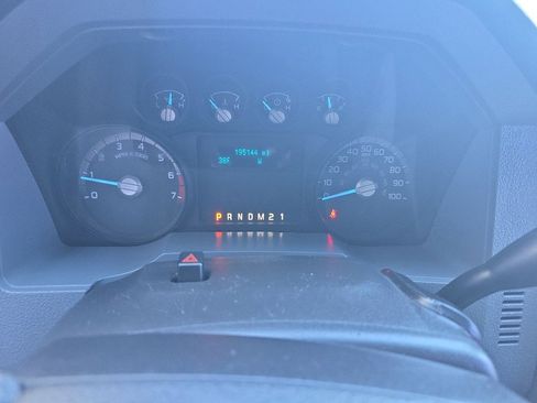 Used 2015 Ford F250 XLT image 11