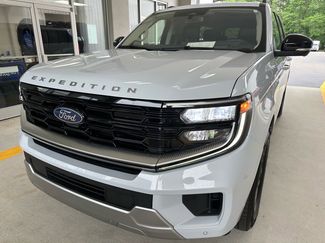 Certified 2025 Ford Expedition Max Platinum AWD/4WD video 1